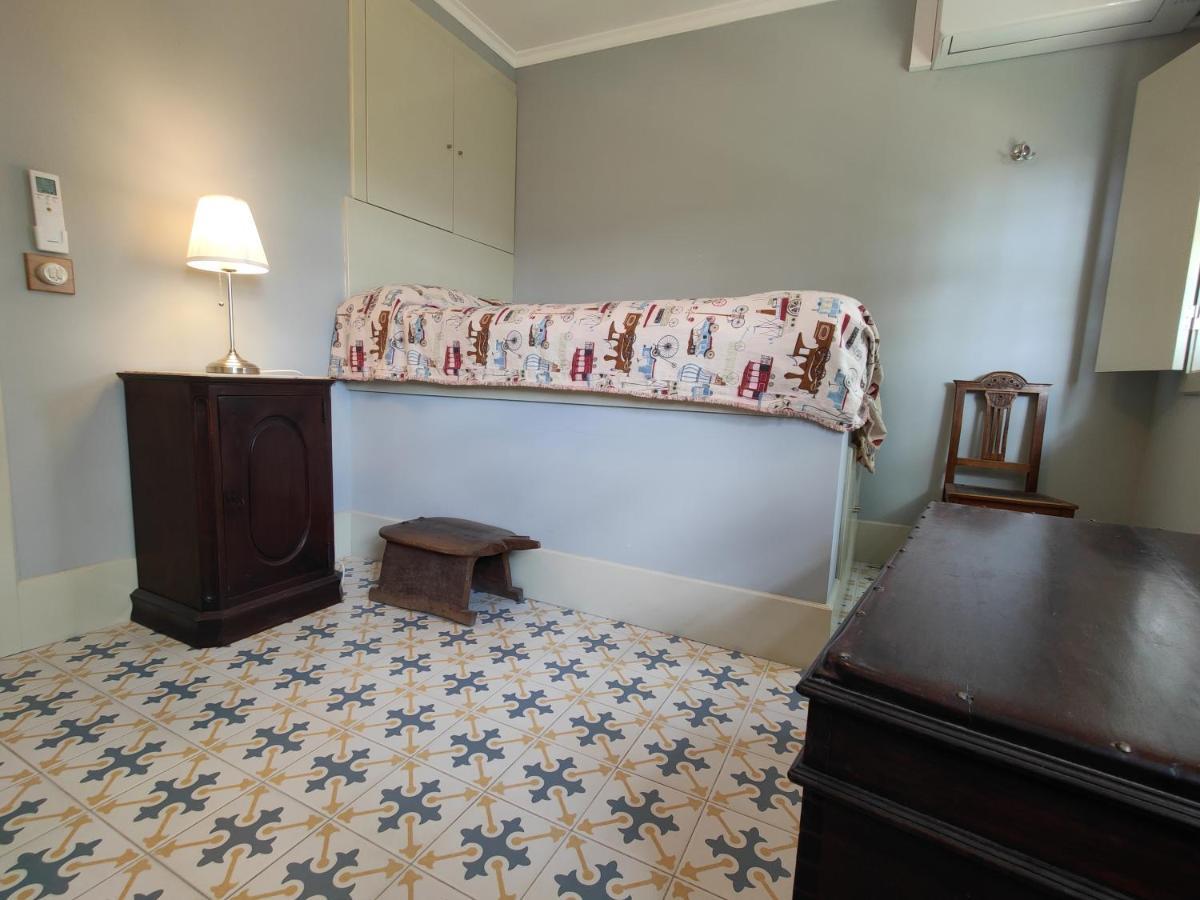 カストロ・ダイレ Vila Nazare Bed & Breakfast エクステリア 写真