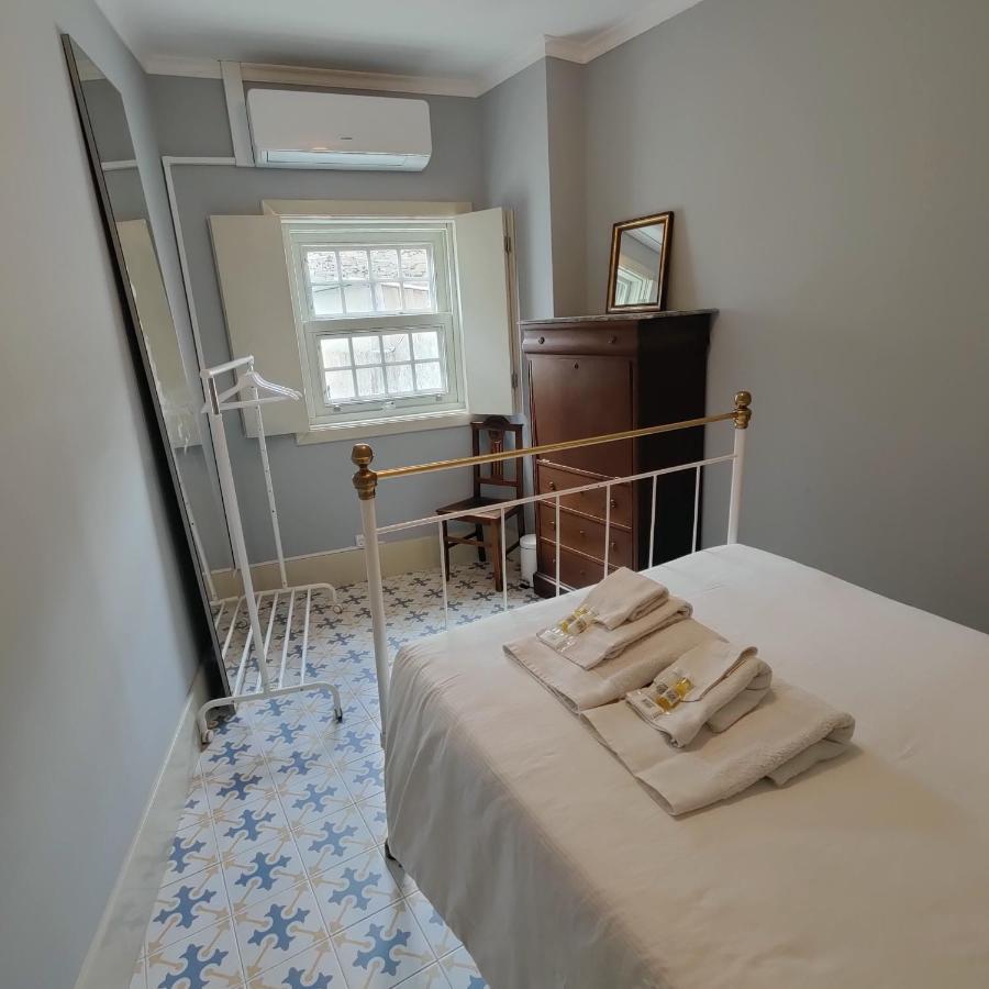 カストロ・ダイレ Vila Nazare Bed & Breakfast エクステリア 写真