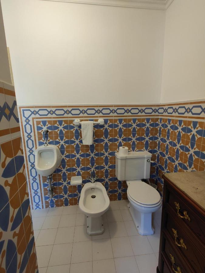 カストロ・ダイレ Vila Nazare Bed & Breakfast エクステリア 写真